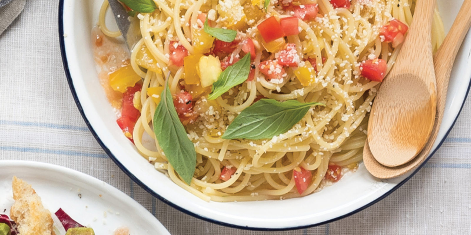 Spaghetti with No-Cook Tomato Sauce